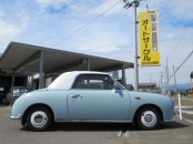 レトロモダンな素敵なデザイン　ニッサンパイクカーの集大成フィガロ旧さを感じないデザインですがその発売から３０年以上経過しているのですね
