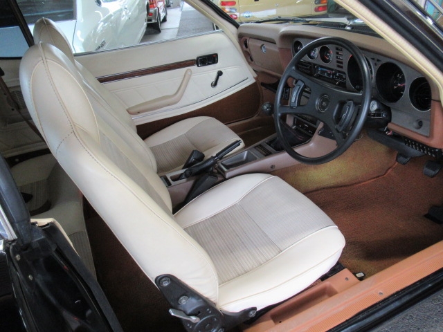 どこから見ても綺麗な室内 シート素材も輸出専用