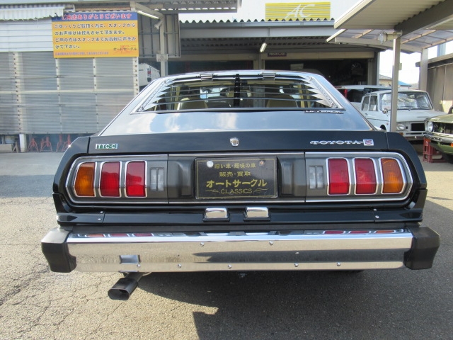 特徴的なセリカＬＢの後ろ姿