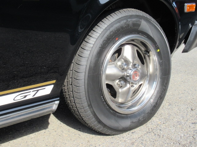 タイヤサイズは１８４／７０Ｒ１３