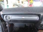 キー付きグローブボックス