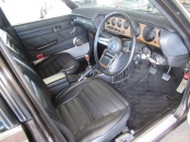 綺麗な室内 ＧＴ用ブラックレザーシートは一部補修済で綺麗