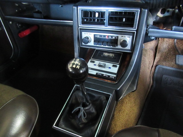 カセットデッキは作動しません